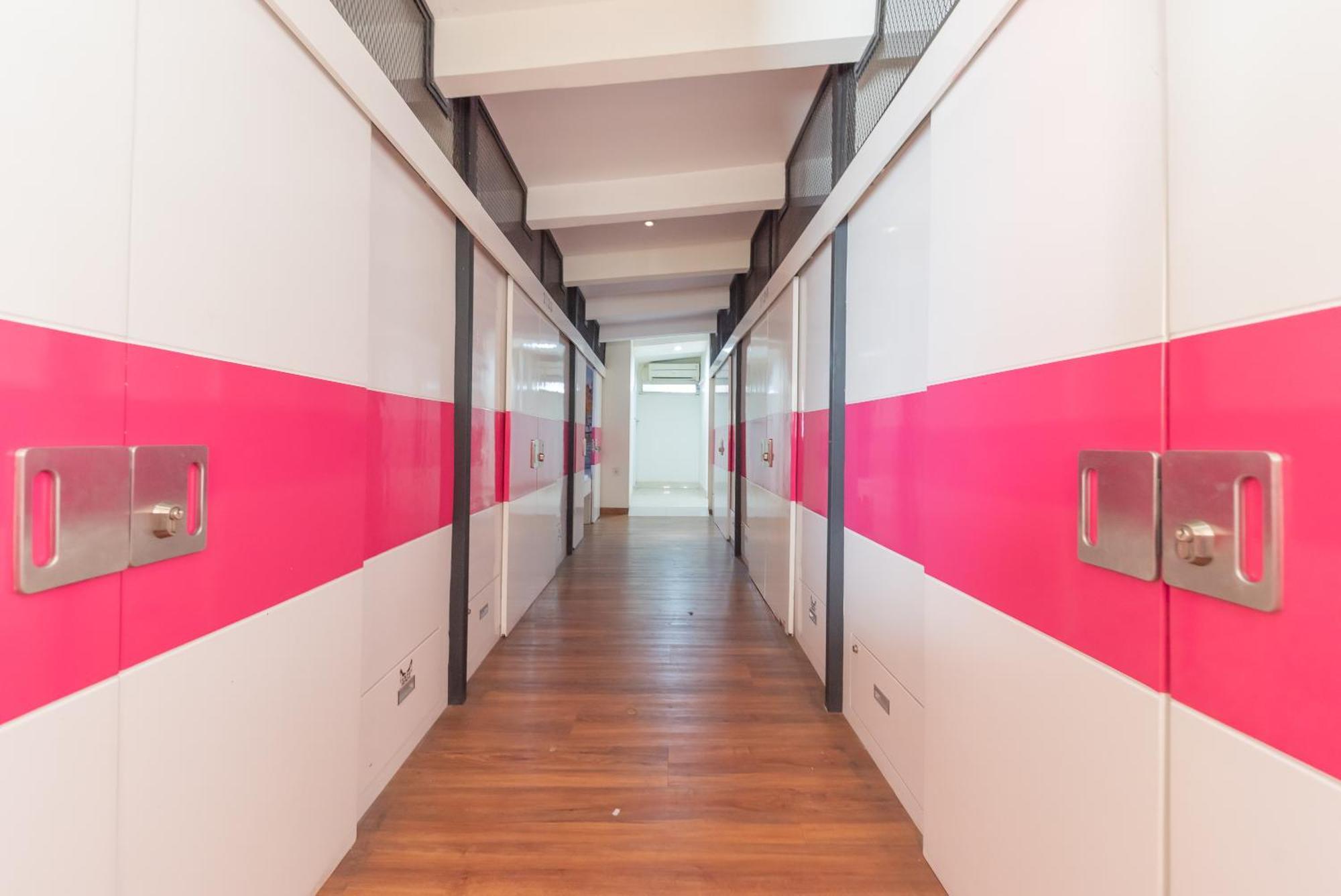 Reddoorz Hostel At Kiara Cozy Kircon Bandung Exteriör bild