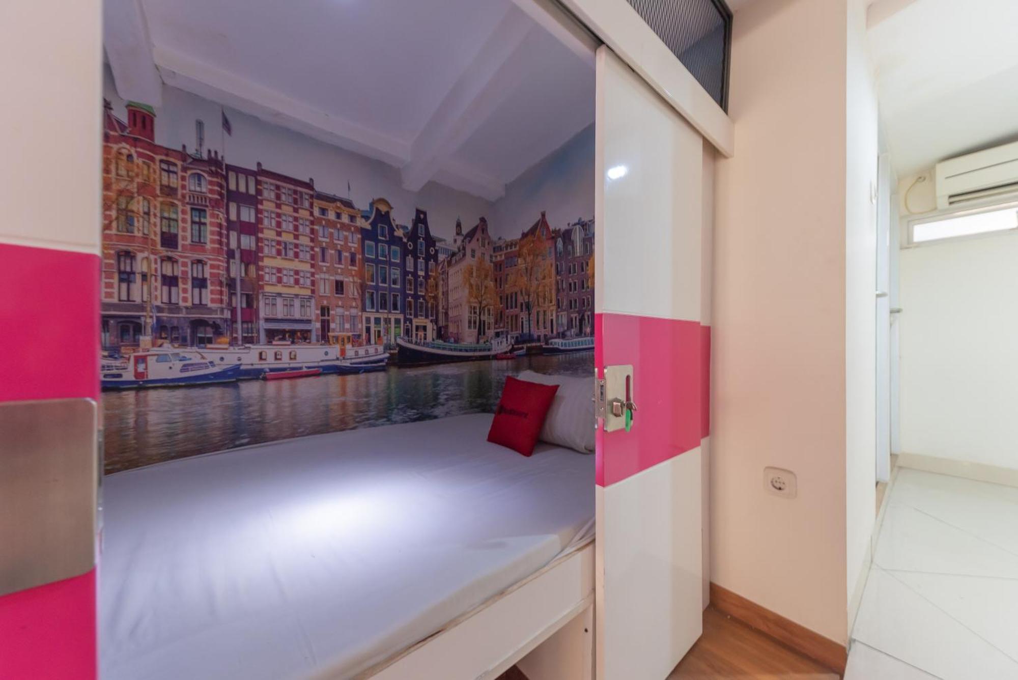 Reddoorz Hostel At Kiara Cozy Kircon Bandung Exteriör bild
